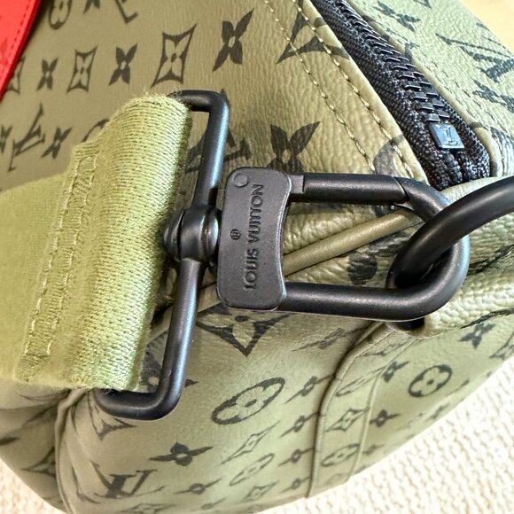 New Louis Vuitton Keepall Bandouliere 55 Khaki Green/Vermillion Red M23963 - Picture 10 of 16